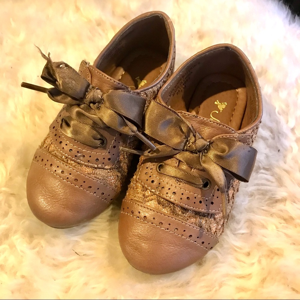 Sarah Jayne toddler shoes size 7